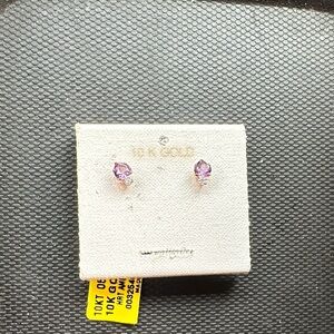 10K Gold Stud Earrings w/ Amethyst Stone